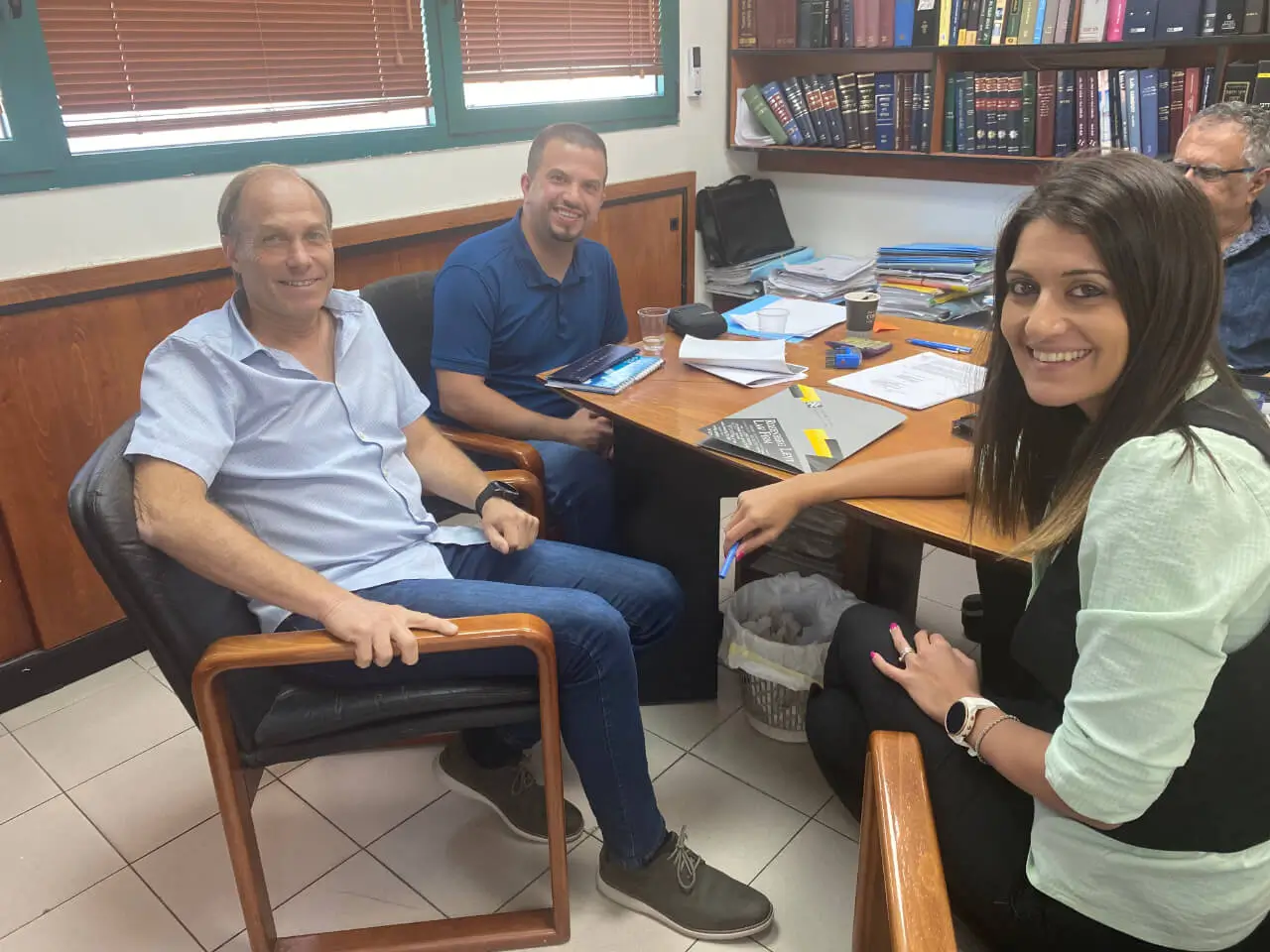 מעמד חתימה וסיור שטח